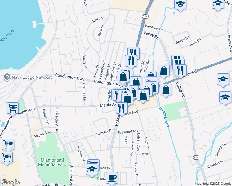 map of restaurants, bars, coffee shops, grocery stores, and more near 500 West Main Road in Middletown