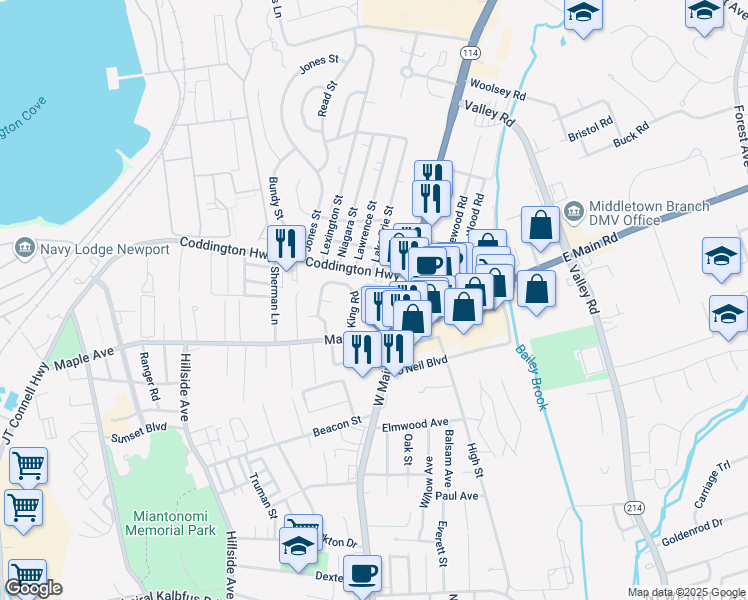 map of restaurants, bars, coffee shops, grocery stores, and more near 500 West Main Road in Middletown