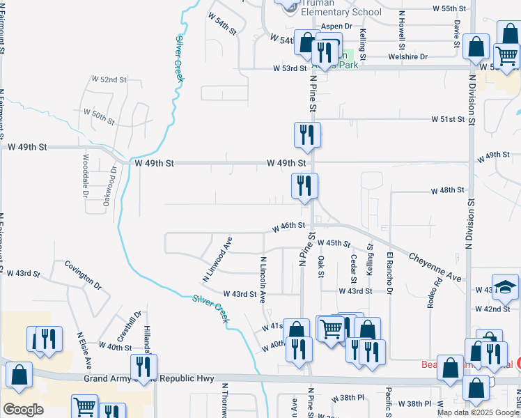 map of restaurants, bars, coffee shops, grocery stores, and more near 2405 West 47th Street in Davenport