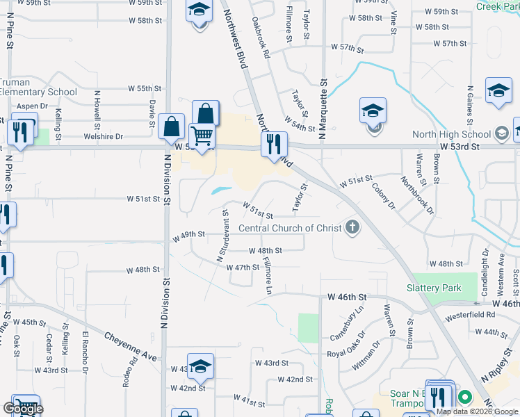 map of restaurants, bars, coffee shops, grocery stores, and more near 1425 West 51st Street in Davenport
