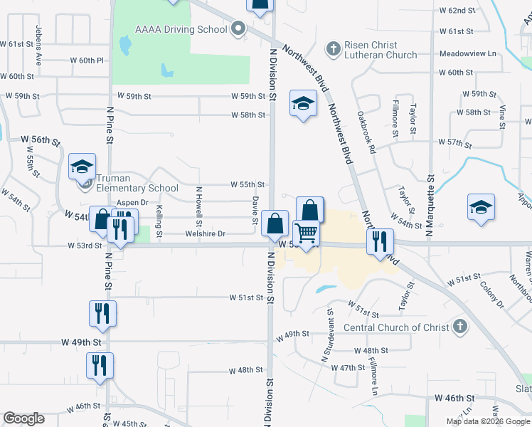 map of restaurants, bars, coffee shops, grocery stores, and more near 5326 North Division Street in Davenport