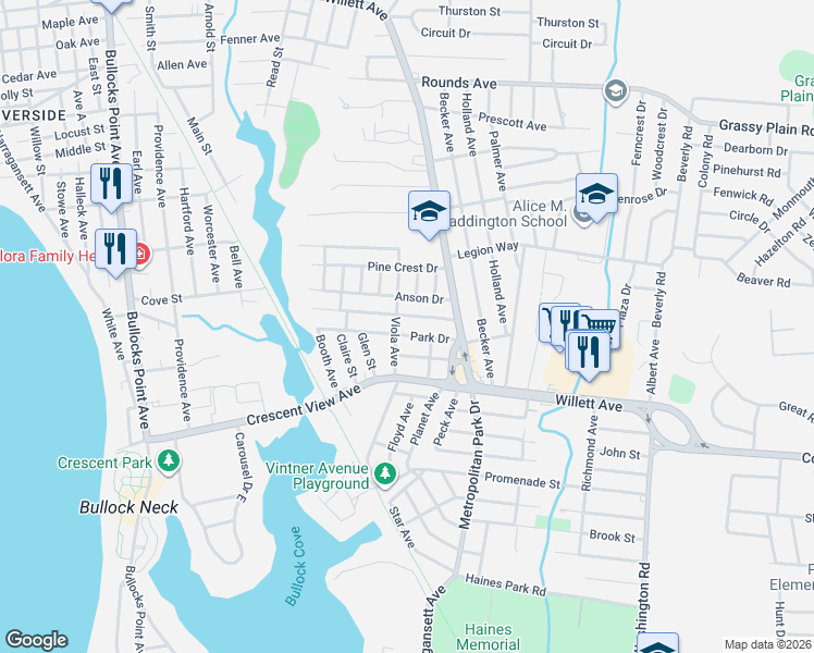 map of restaurants, bars, coffee shops, grocery stores, and more near 44 Oak Crest Drive in East Providence