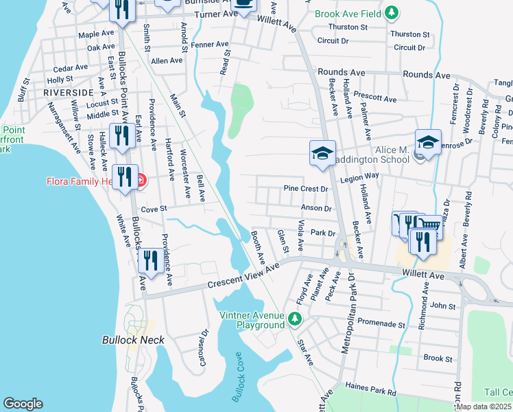 map of restaurants, bars, coffee shops, grocery stores, and more near 148 Oak Crest Drive in East Providence