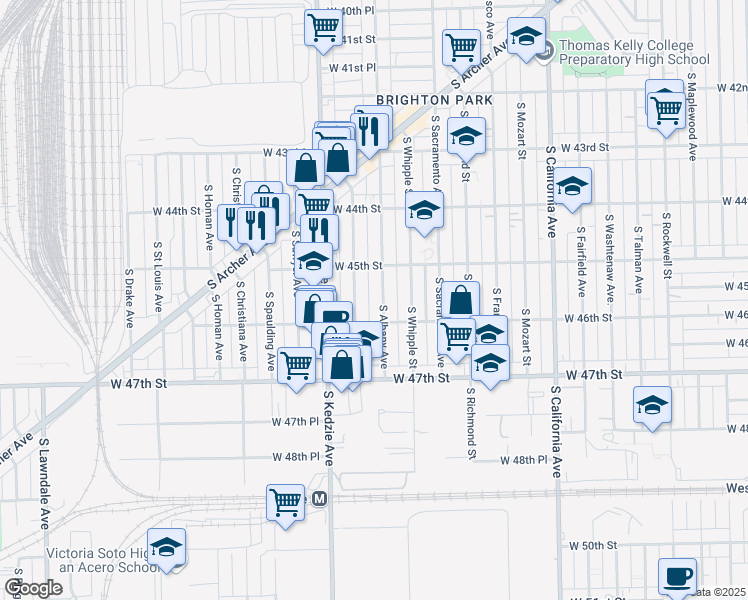 map of restaurants, bars, coffee shops, grocery stores, and more near 4526 South Albany Avenue in Chicago