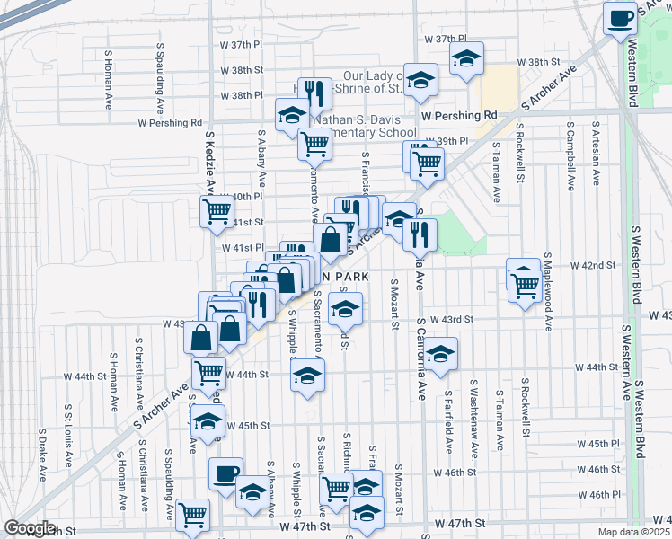 map of restaurants, bars, coffee shops, grocery stores, and more near in Chicago