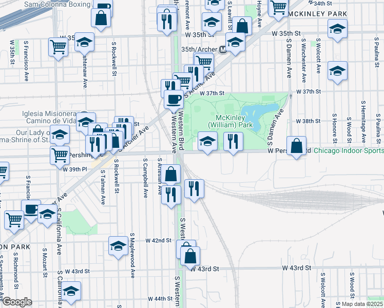 map of restaurants, bars, coffee shops, grocery stores, and more near in Chicago