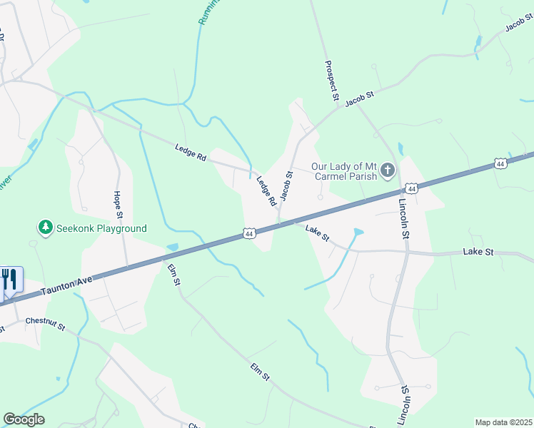 map of restaurants, bars, coffee shops, grocery stores, and more near 824 Taunton Avenue in Seekonk