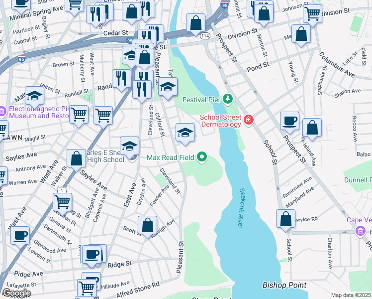 map of restaurants, bars, coffee shops, grocery stores, and more near 486 Pleasant Street in Pawtucket