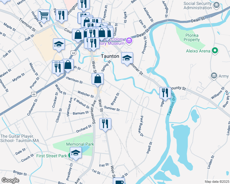 map of restaurants, bars, coffee shops, grocery stores, and more near 195 High Street in Taunton