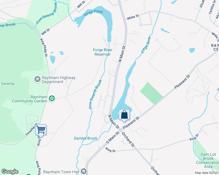 map of restaurants, bars, coffee shops, grocery stores, and more near 172 8 North Main Street in Raynham