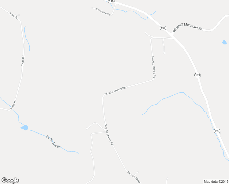 map of restaurants, bars, coffee shops, grocery stores, and more near 484 Skunks Misery Road in Millerton