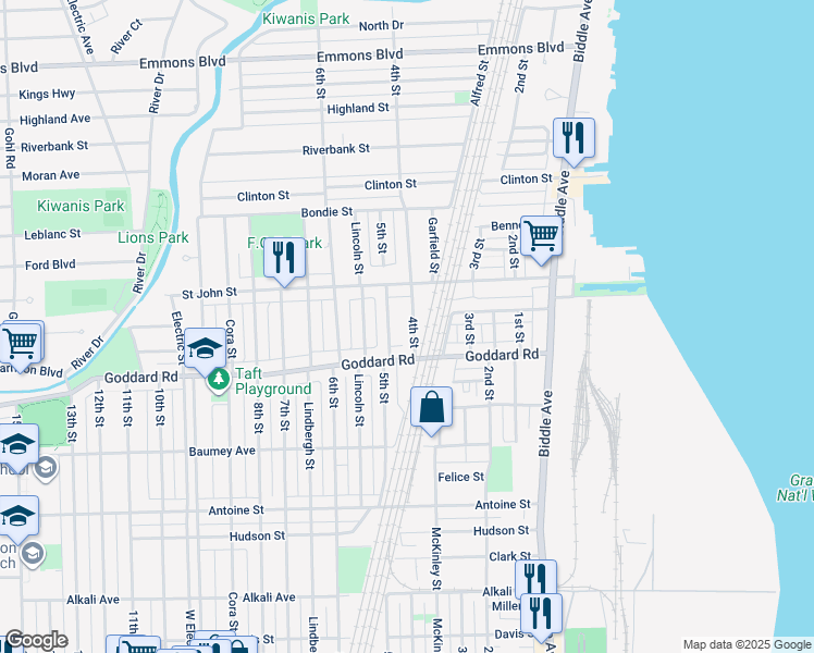 map of restaurants, bars, coffee shops, grocery stores, and more near 870 4th Street in Wyandotte