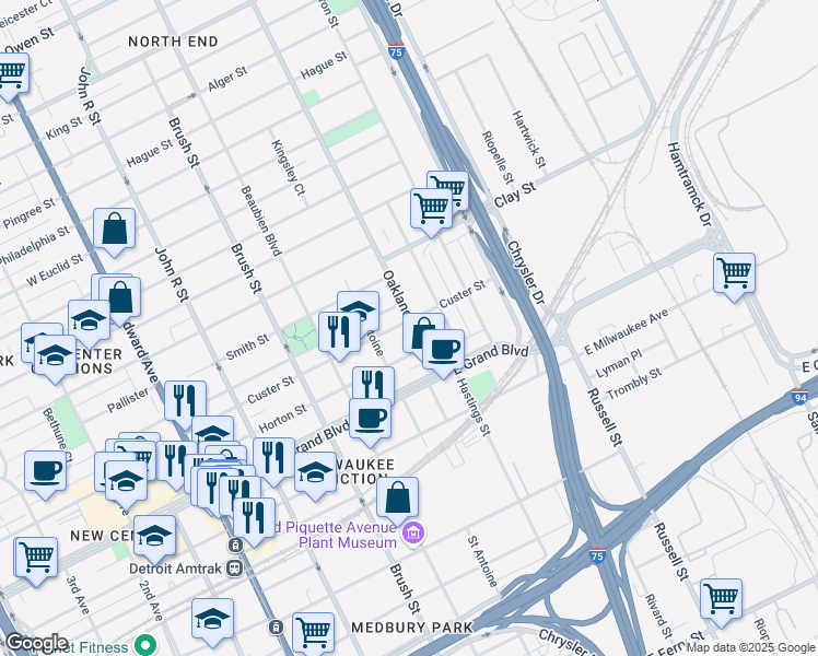map of restaurants, bars, coffee shops, grocery stores, and more near 7451 Oakland Avenue in Detroit