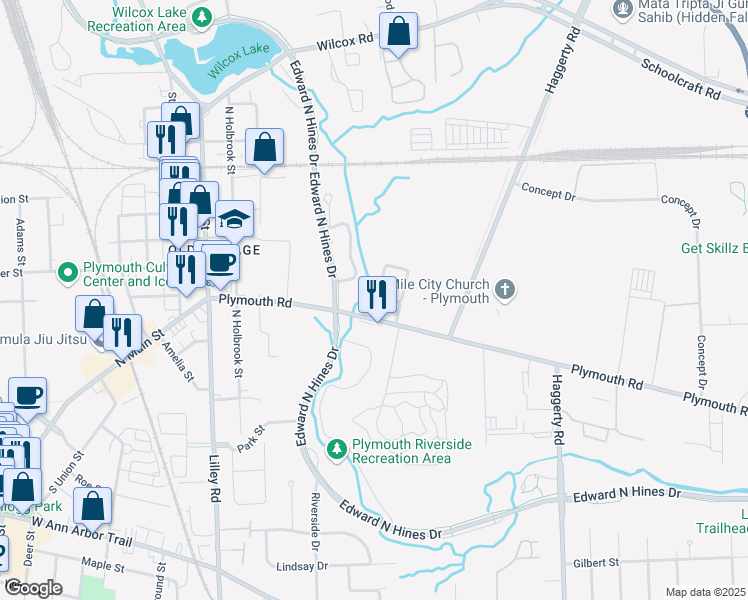 map of restaurants, bars, coffee shops, grocery stores, and more near 13050 Woodridge Circle in Plymouth