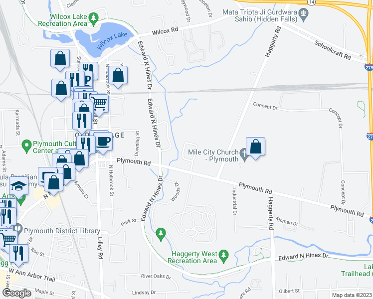 map of restaurants, bars, coffee shops, grocery stores, and more near 13046 Woodridge Circle in Plymouth