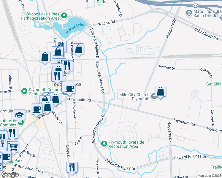 map of restaurants, bars, coffee shops, grocery stores, and more near 13046 Woodridge Circle in Plymouth