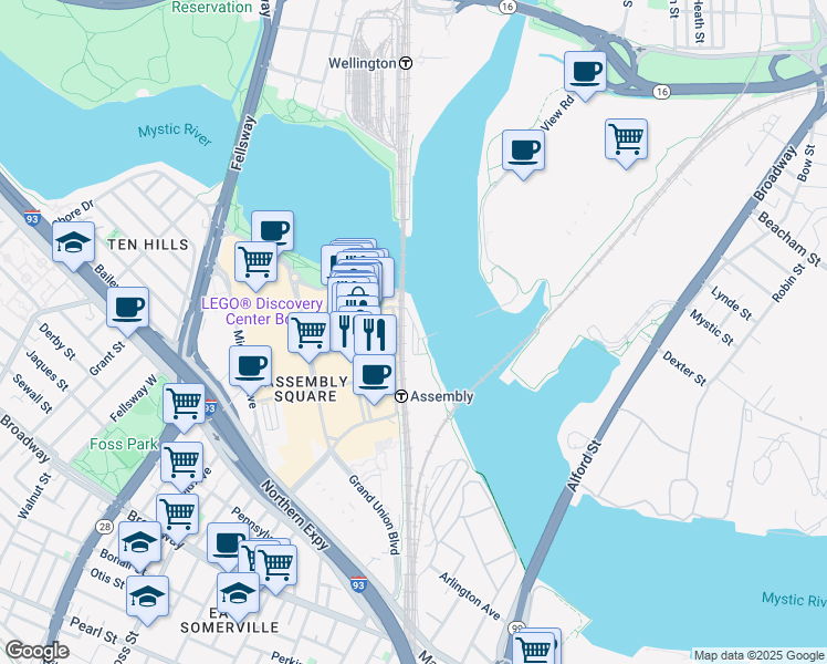 map of restaurants, bars, coffee shops, grocery stores, and more near Noonan Place in Somerville