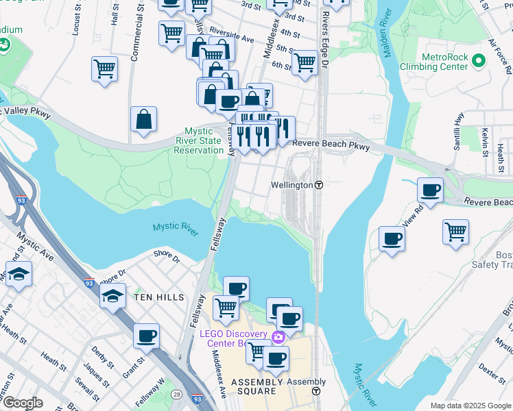 map of restaurants, bars, coffee shops, grocery stores, and more near 80 Station Landing in Medford