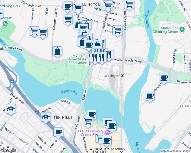 map of restaurants, bars, coffee shops, grocery stores, and more near 95 Station Landing in Medford