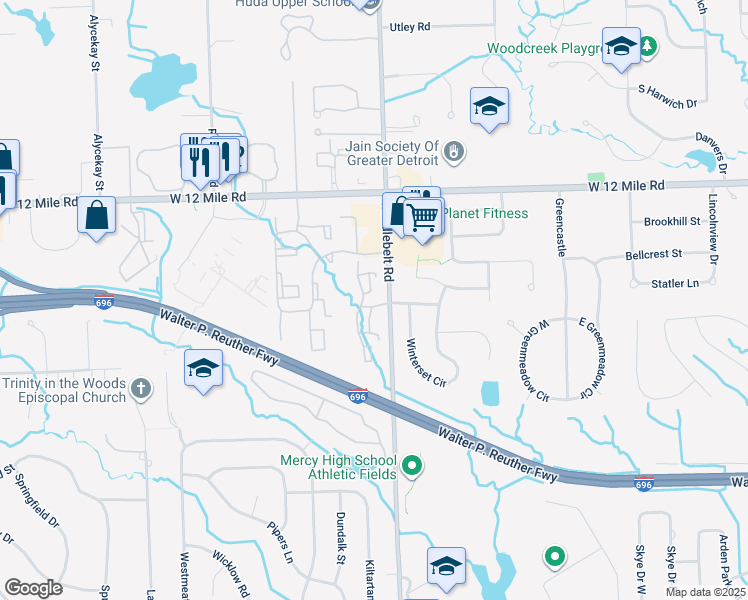 map of restaurants, bars, coffee shops, grocery stores, and more near 27466 Strawberry Lane in Farmington Hills