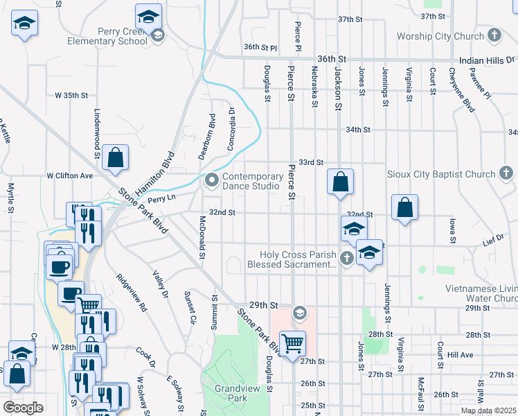 map of restaurants, bars, coffee shops, grocery stores, and more near 301-399 32nd St in Sioux City
