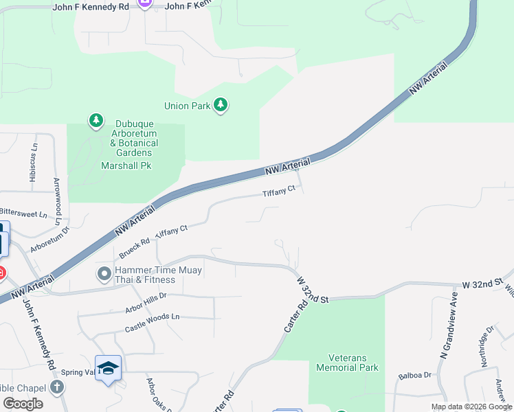 map of restaurants, bars, coffee shops, grocery stores, and more near 2427 West 32nd Street in Dubuque