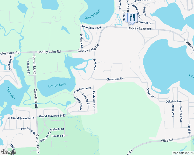 map of restaurants, bars, coffee shops, grocery stores, and more near 9598 Chaumont Drive in Oakland County