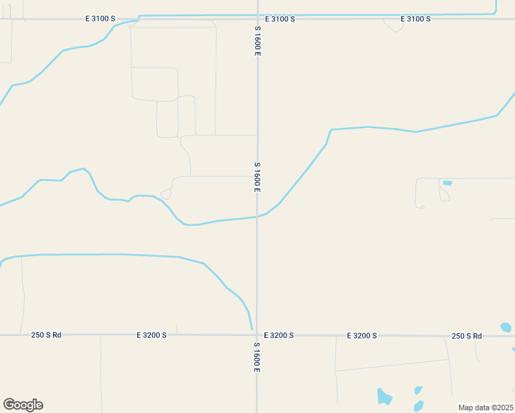 map of restaurants, bars, coffee shops, grocery stores, and more near South 1600 East in Gooding County