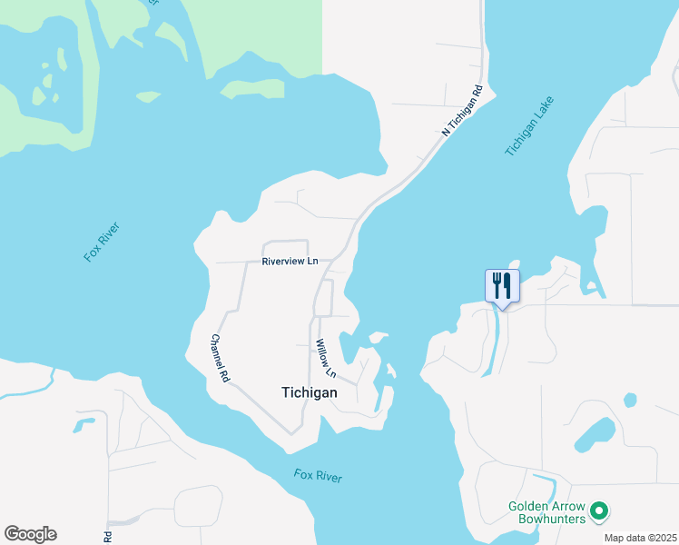 map of restaurants, bars, coffee shops, grocery stores, and more near 6811 North Tichigan Road in Waterford