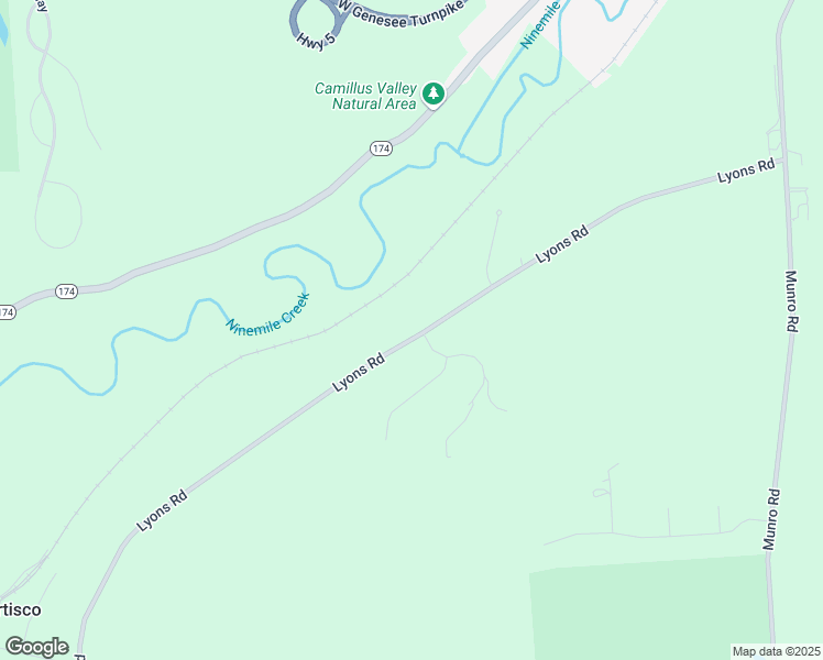 map of restaurants, bars, coffee shops, grocery stores, and more near 2777 Lyons Road in Camillus