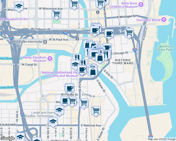 map of restaurants, bars, coffee shops, grocery stores, and more near 200 South Water Street in Milwaukee