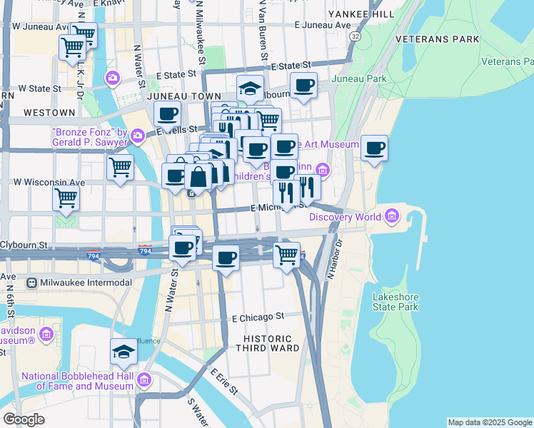 map of restaurants, bars, coffee shops, grocery stores, and more near 611 North Van Buren Street in Milwaukee