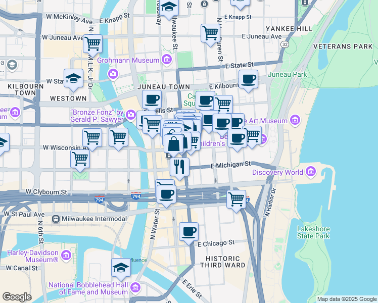 map of restaurants, bars, coffee shops, grocery stores, and more near 601 North Jefferson Street in Milwaukee