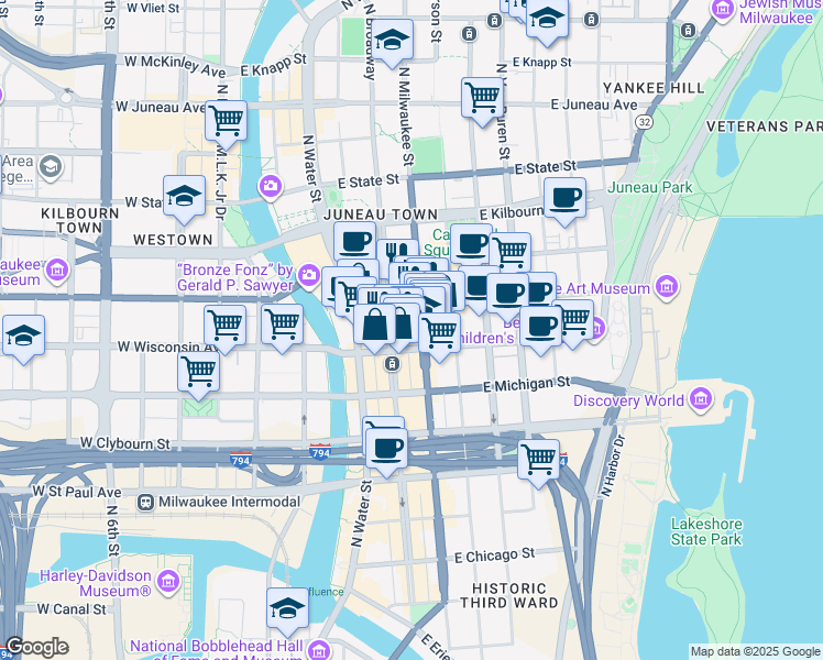 map of restaurants, bars, coffee shops, grocery stores, and more near 726 North Broadway in Milwaukee