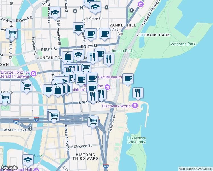 map of restaurants, bars, coffee shops, grocery stores, and more near 910 East Wisconsin Avenue in Milwaukee