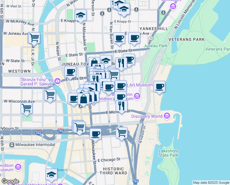 map of restaurants, bars, coffee shops, grocery stores, and more near 733 North Van Buren Street in Milwaukee