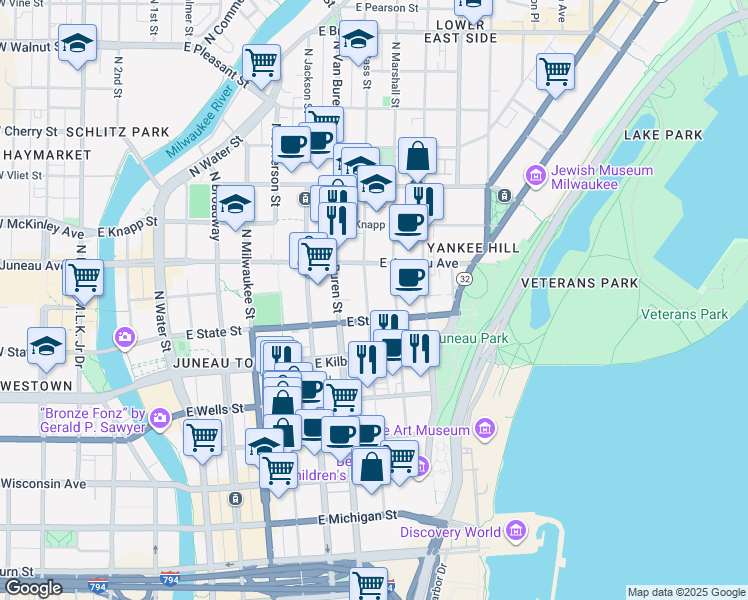 map of restaurants, bars, coffee shops, grocery stores, and more near 1010 North Cass Street in Milwaukee