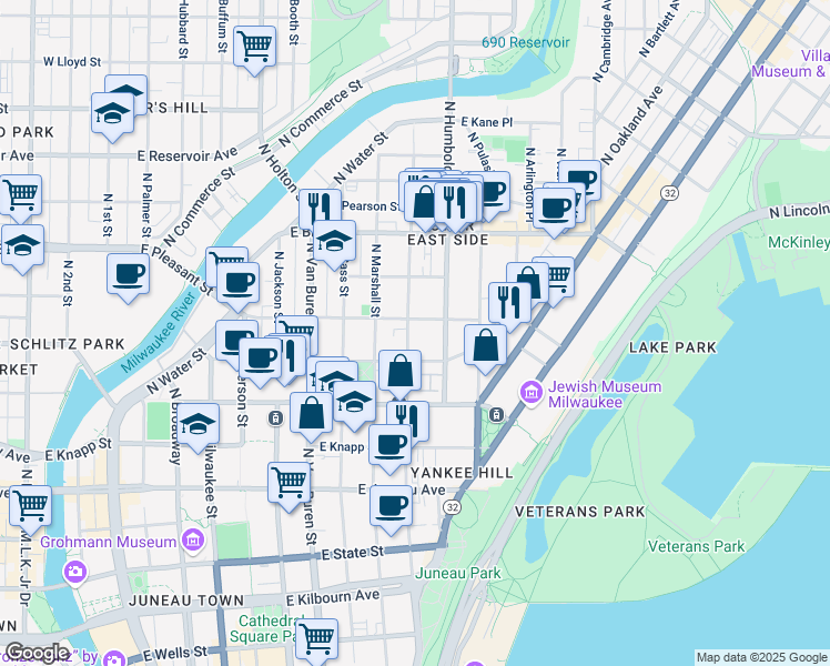 map of restaurants, bars, coffee shops, grocery stores, and more near 1532 North Astor Street in Milwaukee