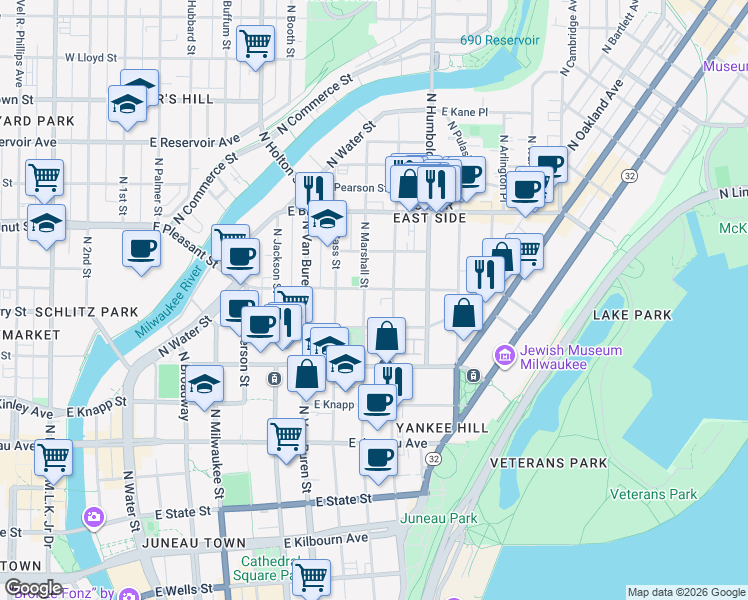 map of restaurants, bars, coffee shops, grocery stores, and more near 1527 North Astor Street in Milwaukee
