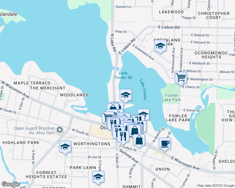 map of restaurants, bars, coffee shops, grocery stores, and more near 333 North Lake Road in Oconomowoc