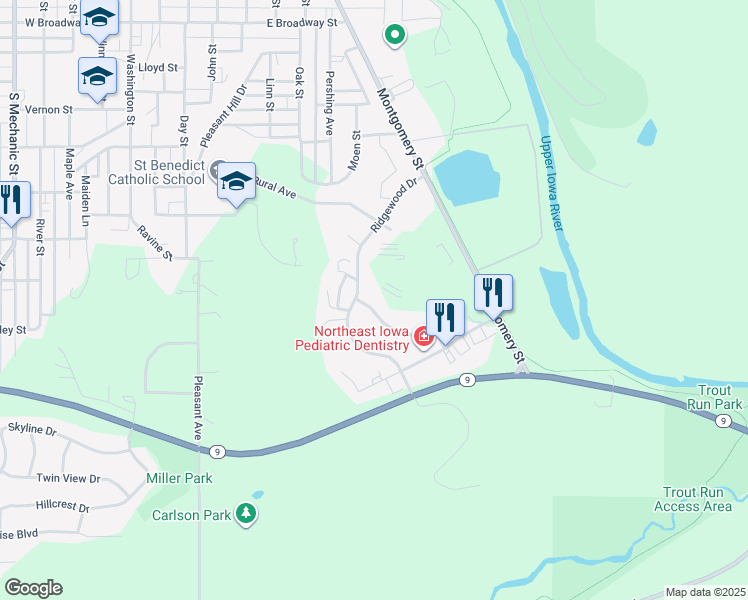 map of restaurants, bars, coffee shops, grocery stores, and more near 1002 Ridgewood Dr in Decorah
