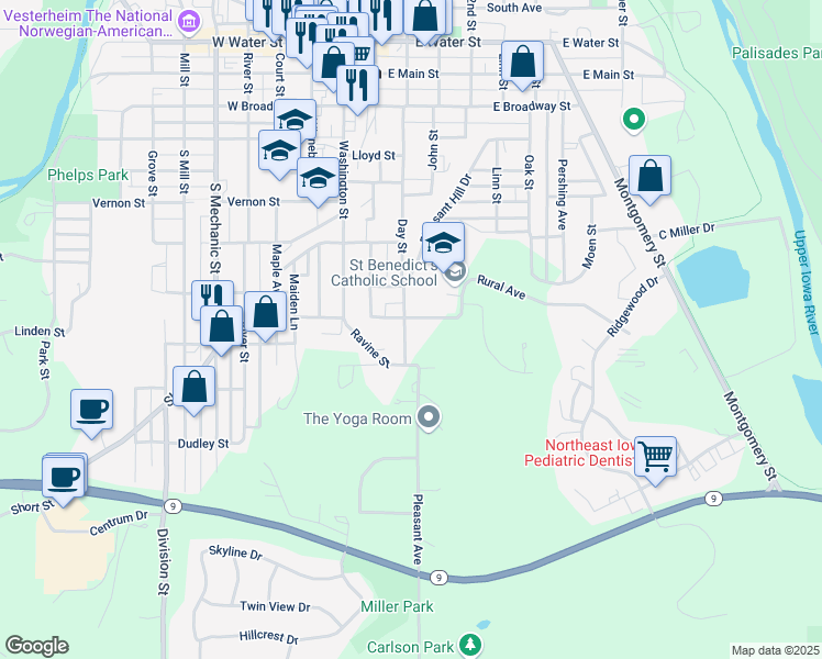 map of restaurants, bars, coffee shops, grocery stores, and more near 804 Day Street in Decorah
