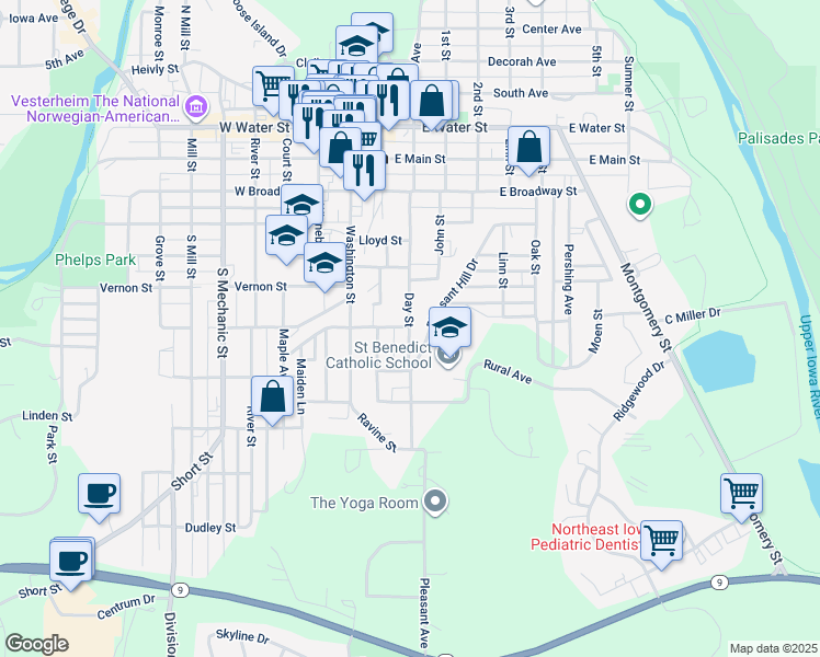 map of restaurants, bars, coffee shops, grocery stores, and more near 598 Day St in Decorah