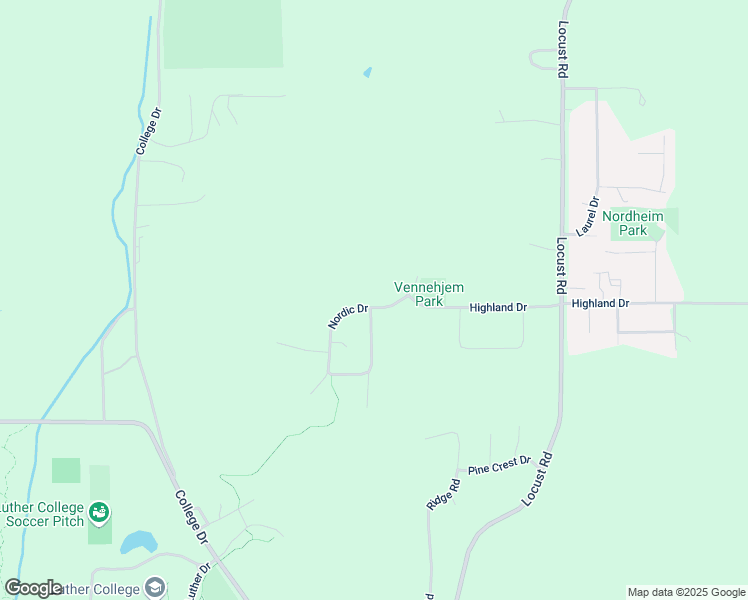 map of restaurants, bars, coffee shops, grocery stores, and more near 1117 Nordic Drive in Decorah