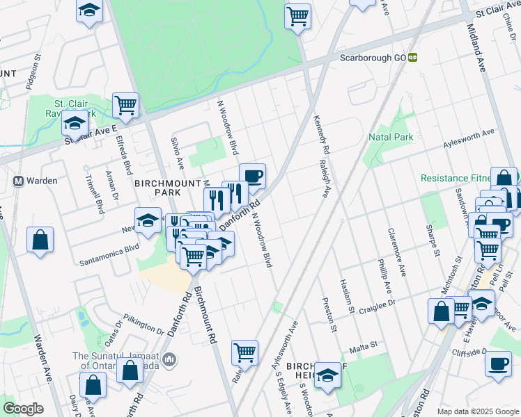 map of restaurants, bars, coffee shops, grocery stores, and more near in Toronto
