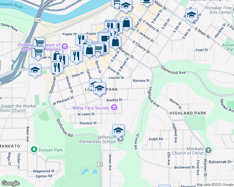 map of restaurants, bars, coffee shops, grocery stores, and more near 229 Center Street in Mankato