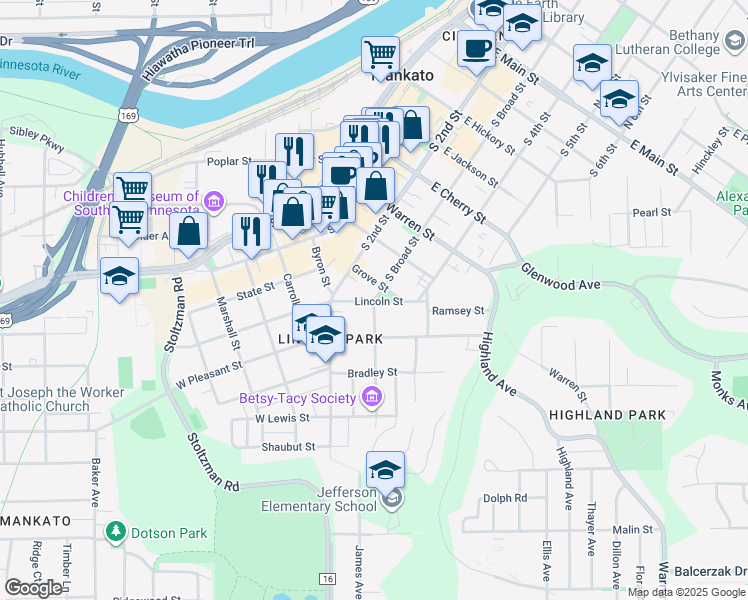 map of restaurants, bars, coffee shops, grocery stores, and more near 123 Center Street in Mankato