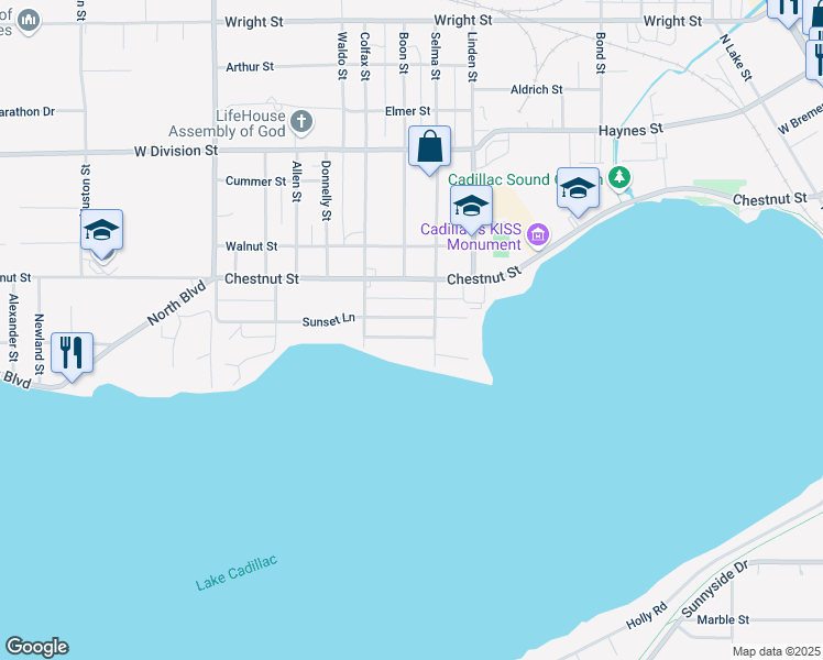 map of restaurants, bars, coffee shops, grocery stores, and more near 701-899 Lake Shore Drive in Cadillac
