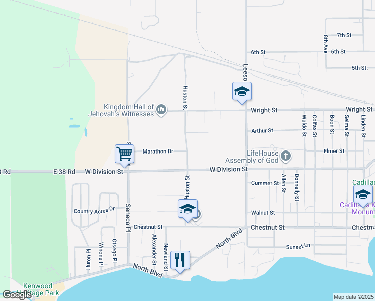 map of restaurants, bars, coffee shops, grocery stores, and more near 601 Huston Street in Cadillac