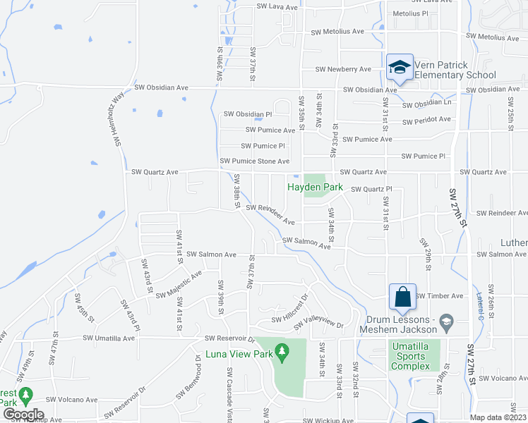 map of restaurants, bars, coffee shops, grocery stores, and more near 3662 Southwest Reindeer Avenue in Redmond